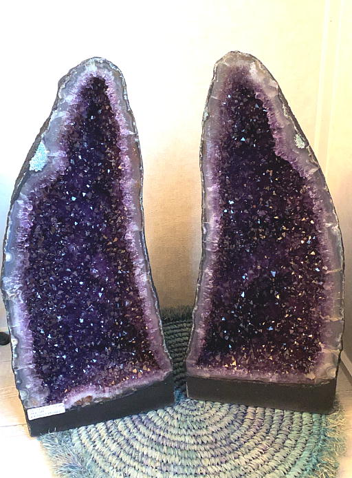 �A���V�X�g�h�[���i�΁j